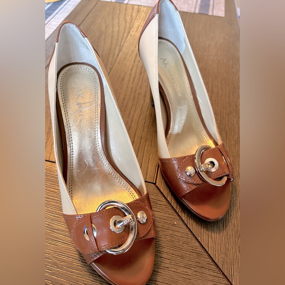 Anne Klein peep toe heels, size 6M